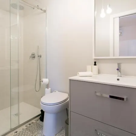 Apartment Jp38 - Dowtown Perfect Gem 2 Bdr + 2 Bath, Bright Flat! *