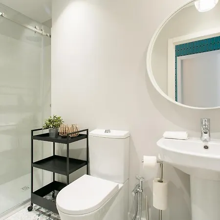 Jp38 - Dowtown Perfect Gem 2 Bdr + 2 Bath, Bright Flat! Lisbon
