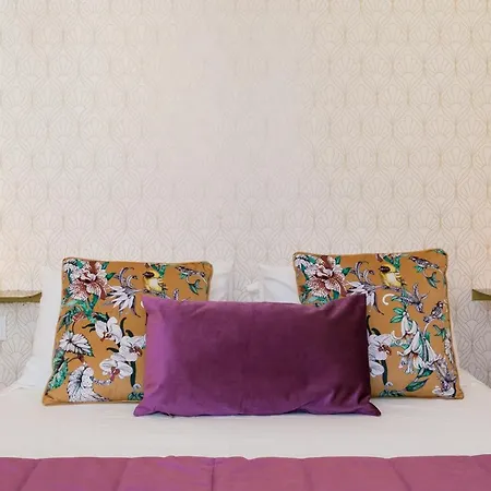 Jp38 - Dowtown Perfect Gem 2 Bdr + 2 Bath, Bright Flat!