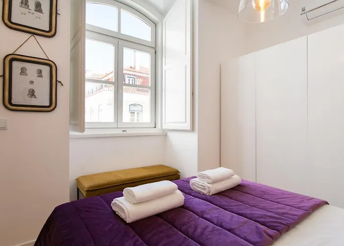 Jp38 - Dowtown Perfect Gem 2 Bdr + 2 Bath, Bright Flat! * Lizbona